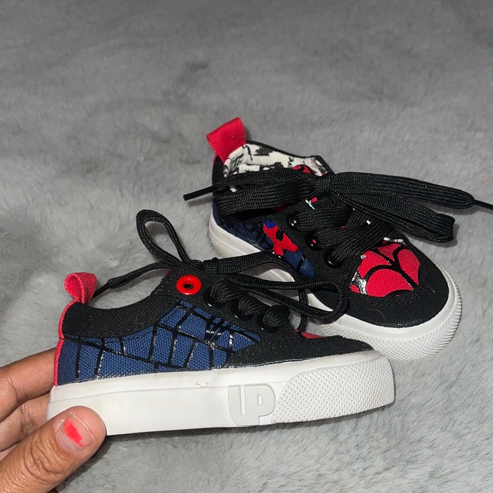 GroundUp Marvel SpiderMan Shoes Toddler NEW Sz 5